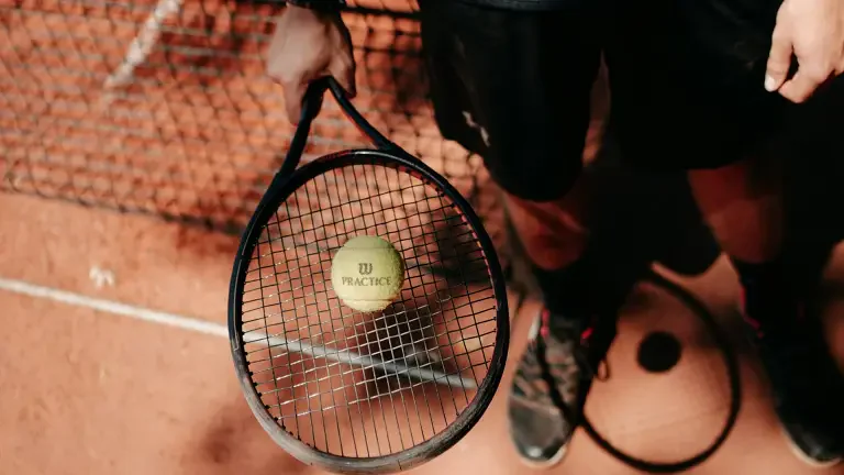 STAY & PLAY TENNIS