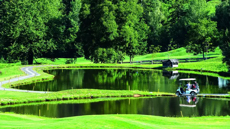Golf short stay