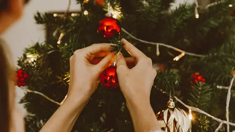 Pre-Christmas Days 5=4