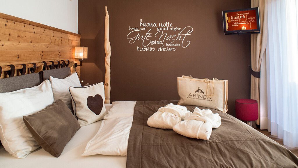 Suite Dolomiti - cover