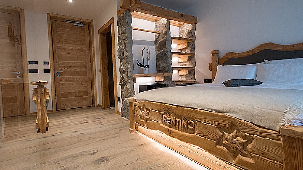Chalet - cover