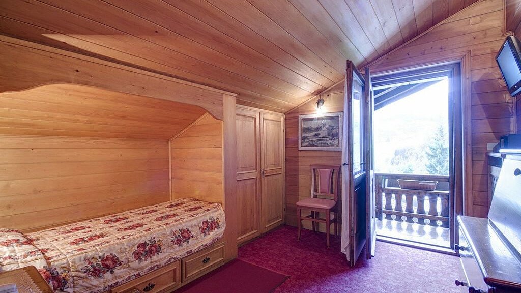 Single rooms in the annex