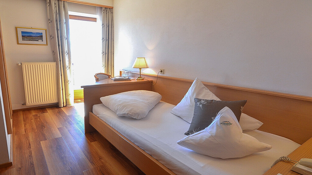 Dolomit single room