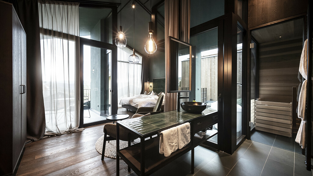 Secret Garden Suite