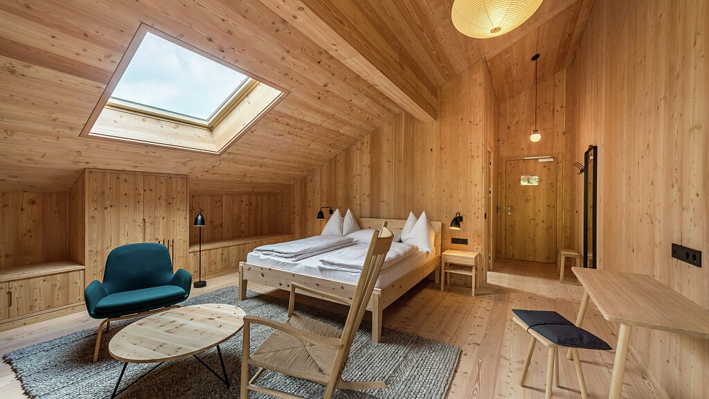 Chalet Juniorsuite south side, Loggia Geislerblick