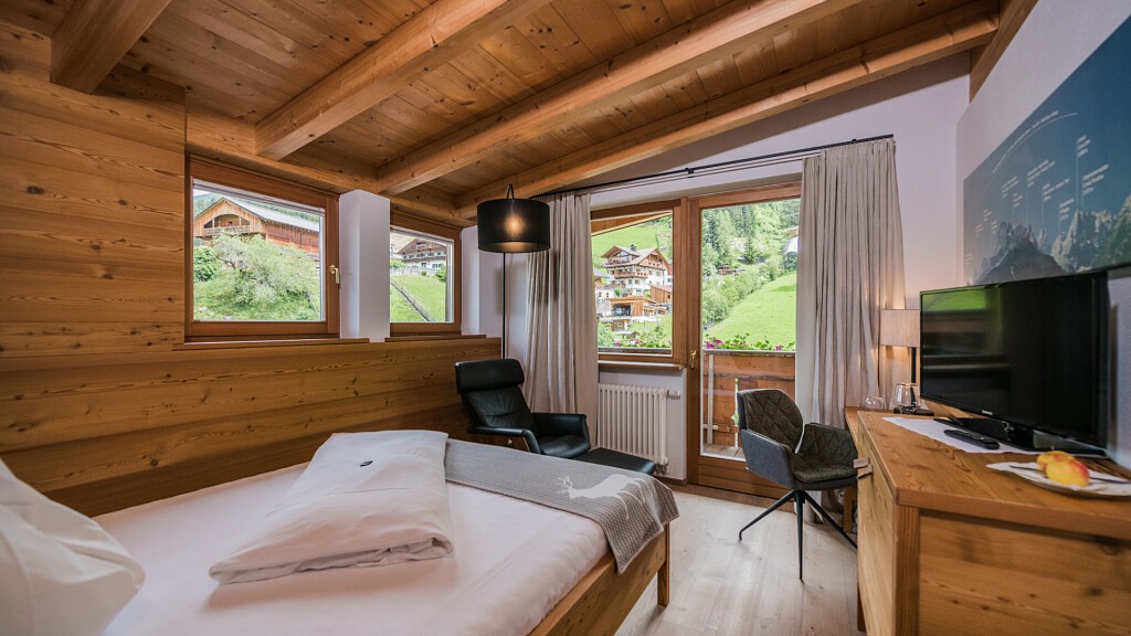 Einbettzimmer Helm 23m²