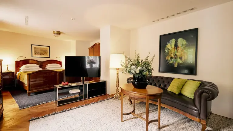 Suite Laurin 1910