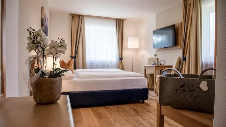 Double bed south - facing