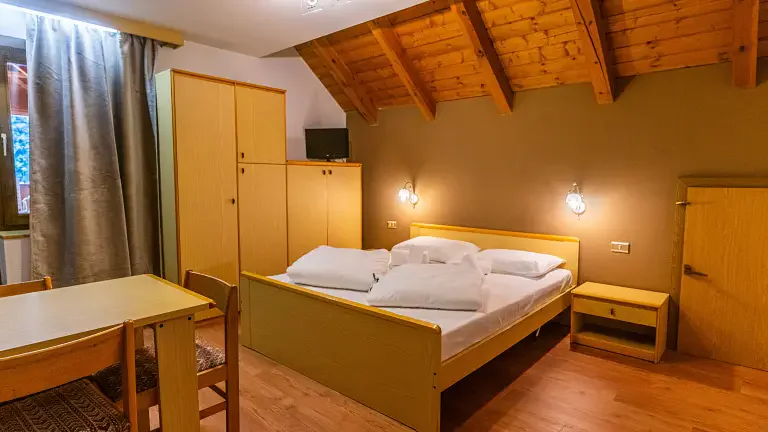 Room Arnica TC