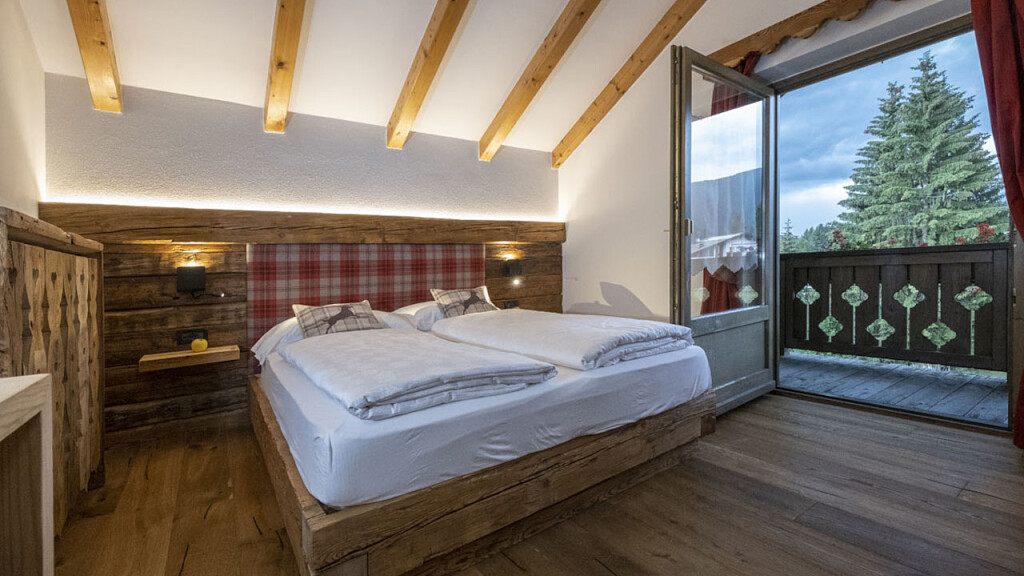 Deluxe Alpine Style