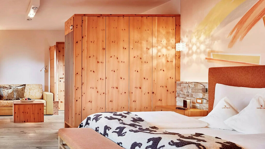 Precious stones room