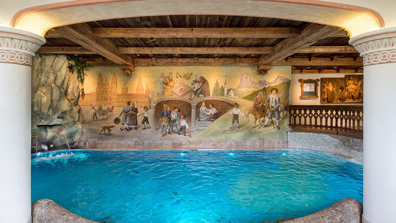 Piscina interna Hotel Ansitz Jakoberhof