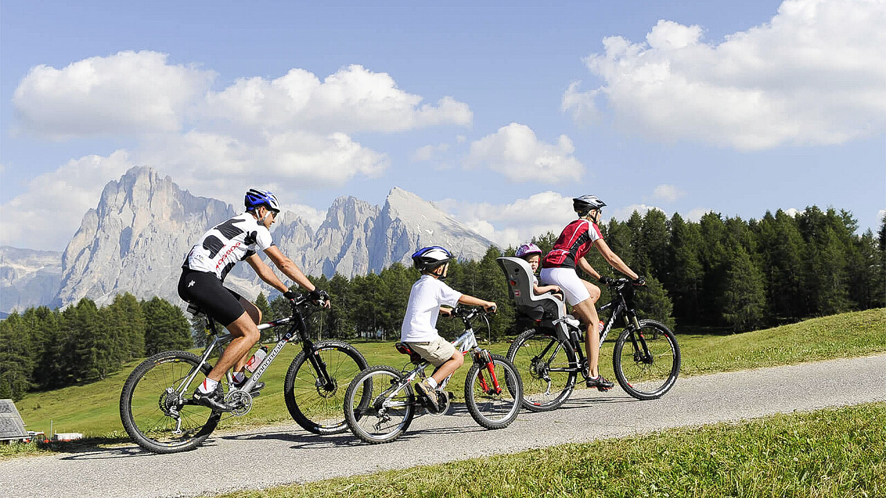 Escursione bici in famiglia - Hotel Pinei Nature & Spirit