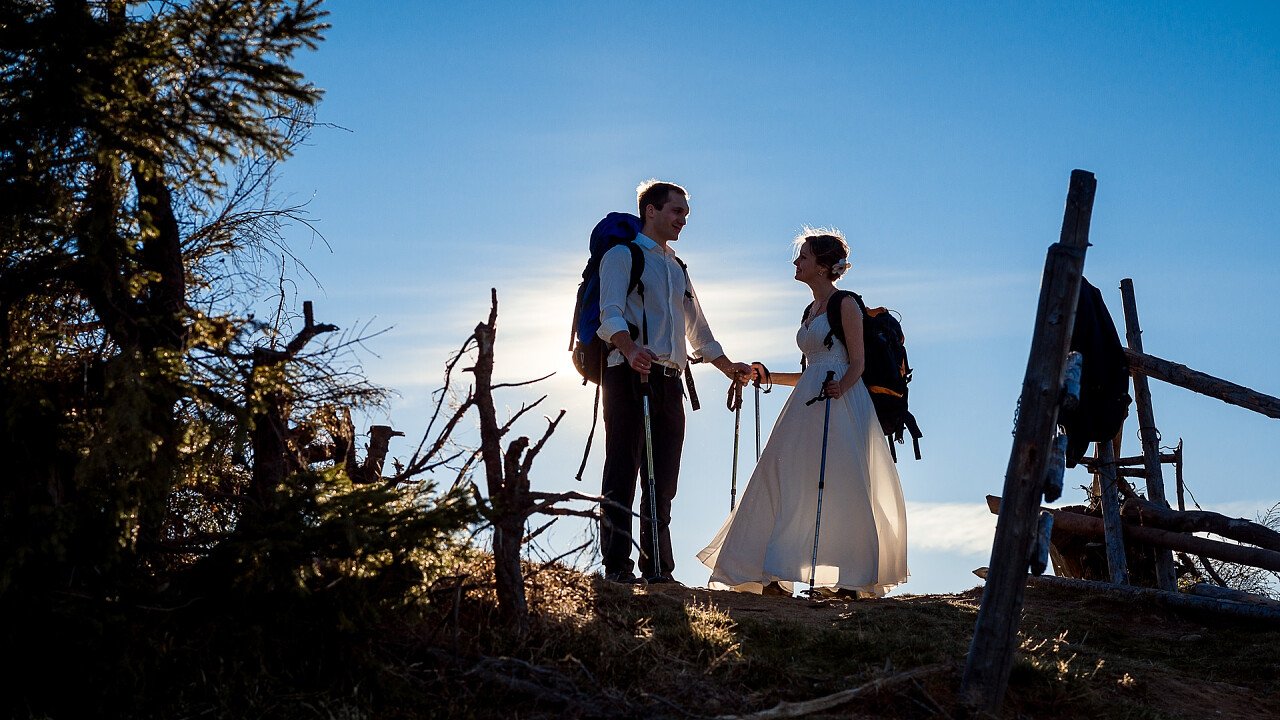 wedding mountain romantic holiday