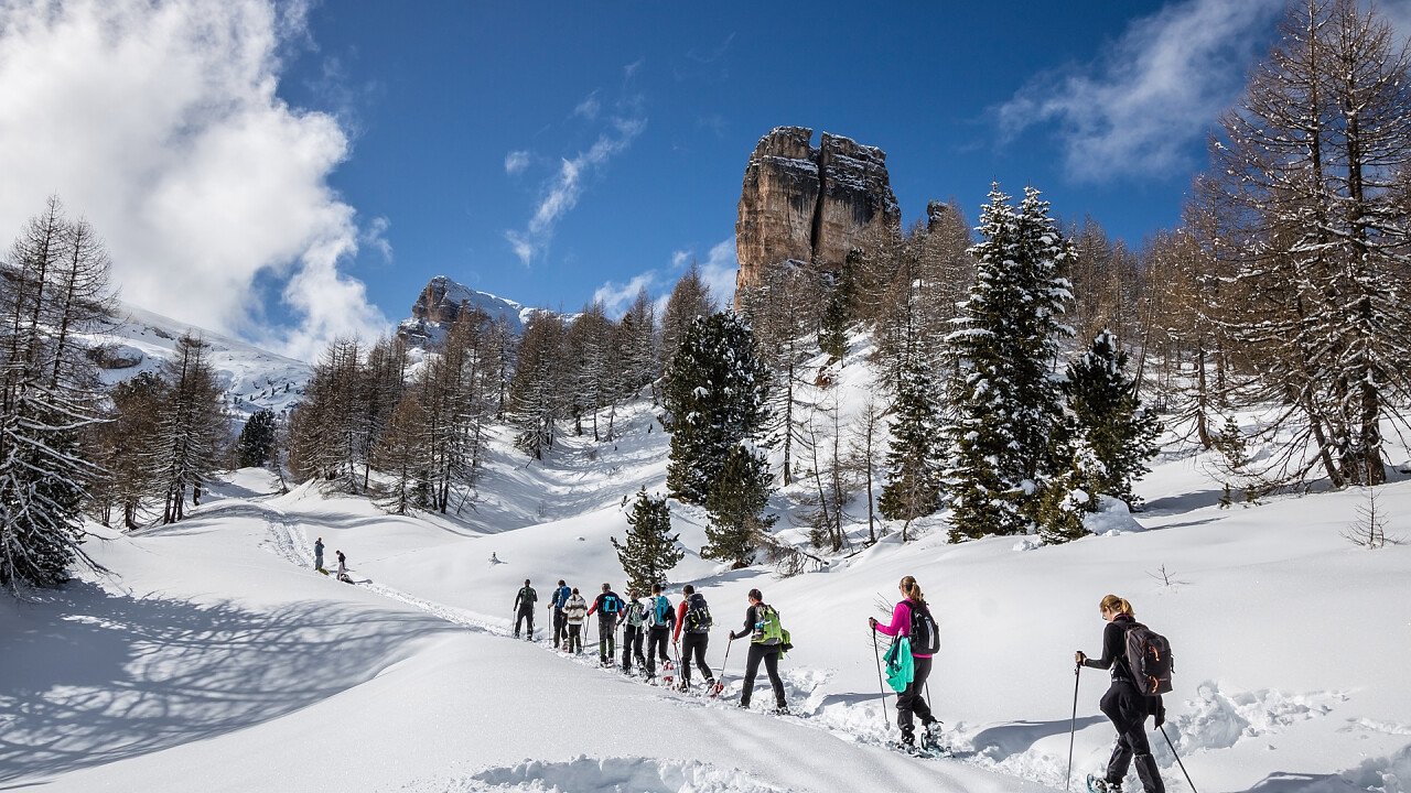 tour_guidato_ciaspole_shutterstock