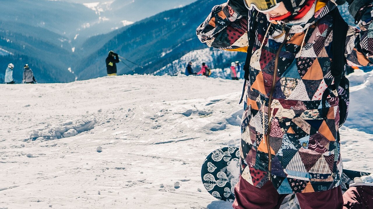 snowboard_in_pista_StockSnap