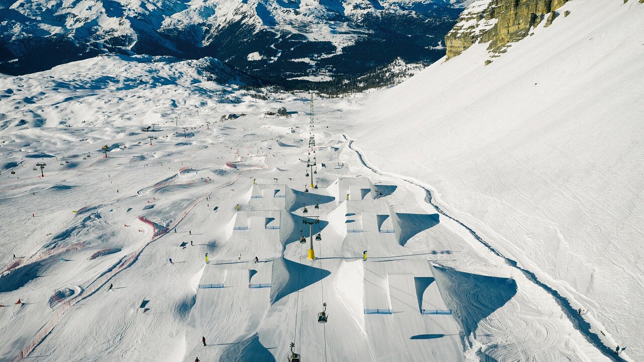 sciare_snowpark_madonna_di_campiglio_shutterstock