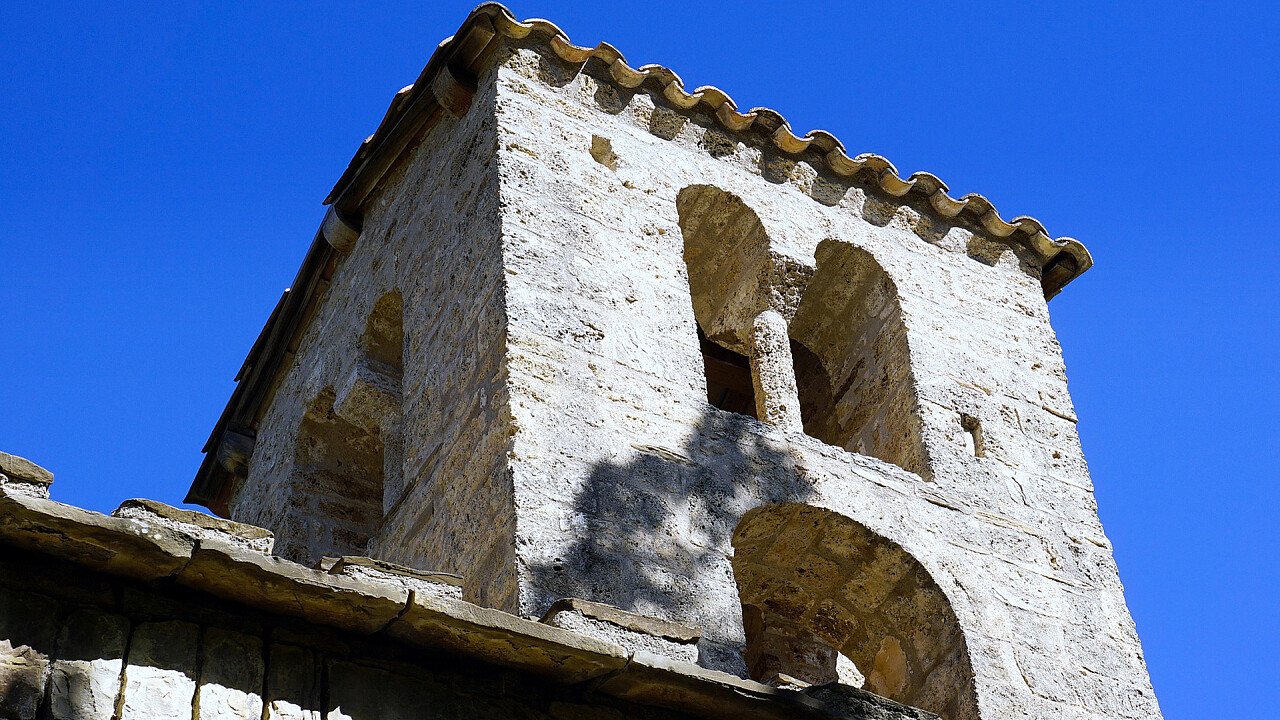 architettura_di_campanile_chiesa_pixabay_josepmonter