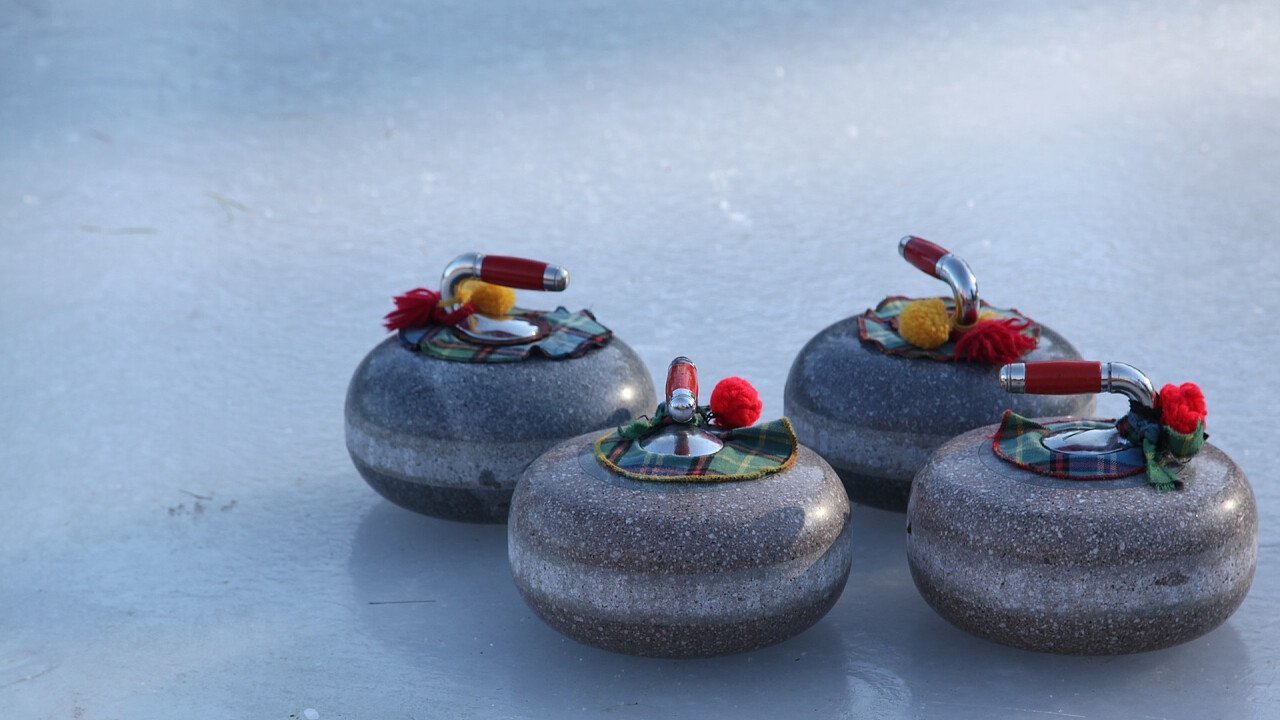 stone_pietre_granito_curling_pixabay_shabbytochicnz