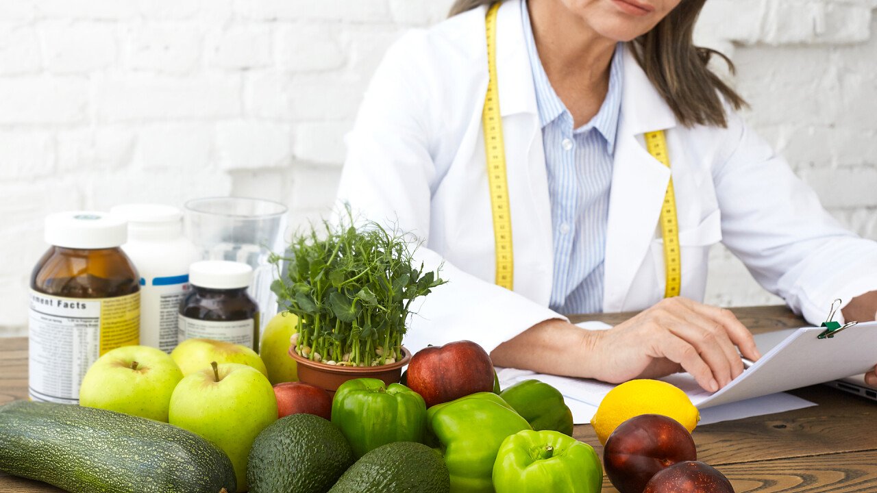 salute_corpo_cibo_dottore_shutterstock