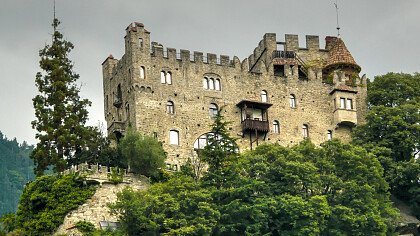 arco_castello_trentino_pixabay