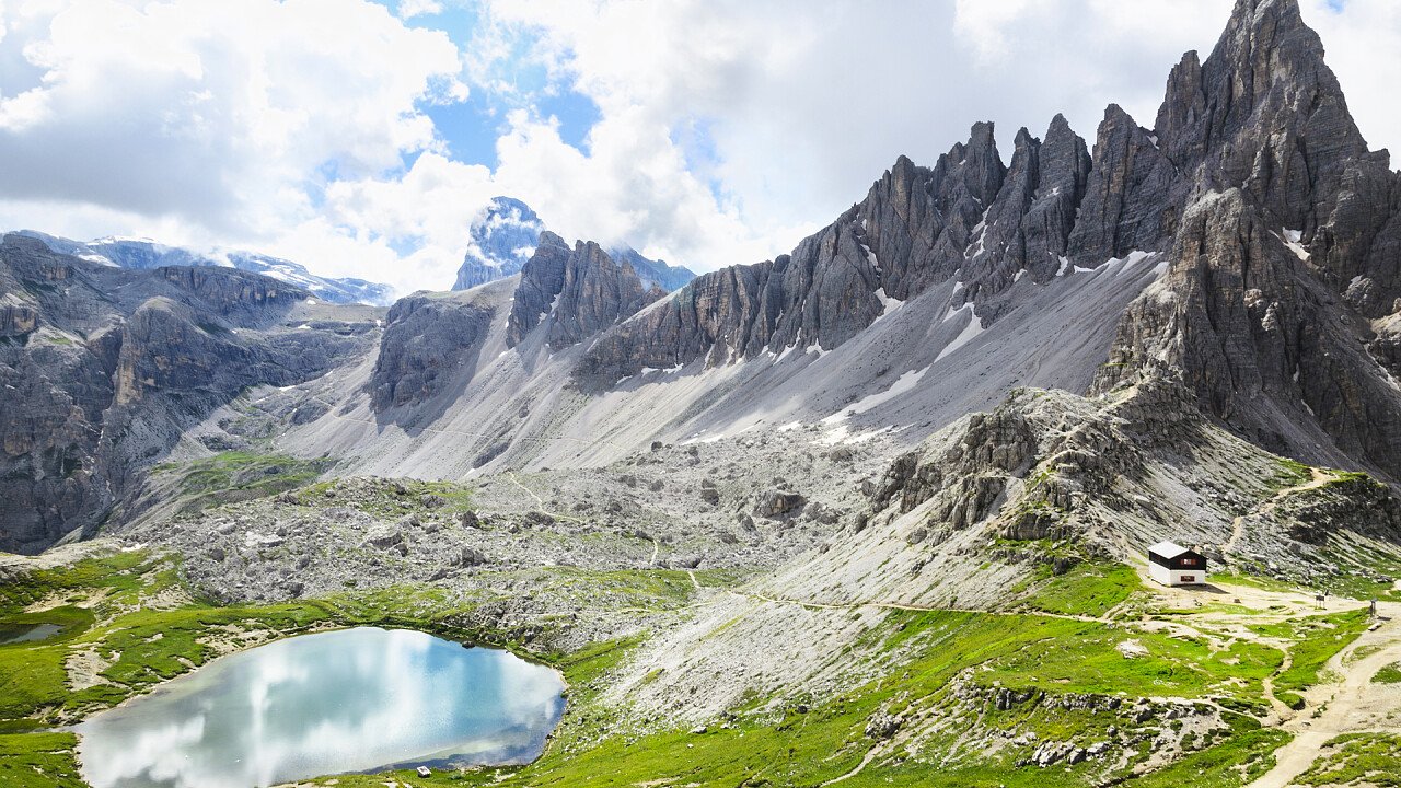 estate_laghi_dei_piani_depositphotos