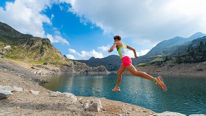 donna_seceda_ortisei_sky_running_shutterstock