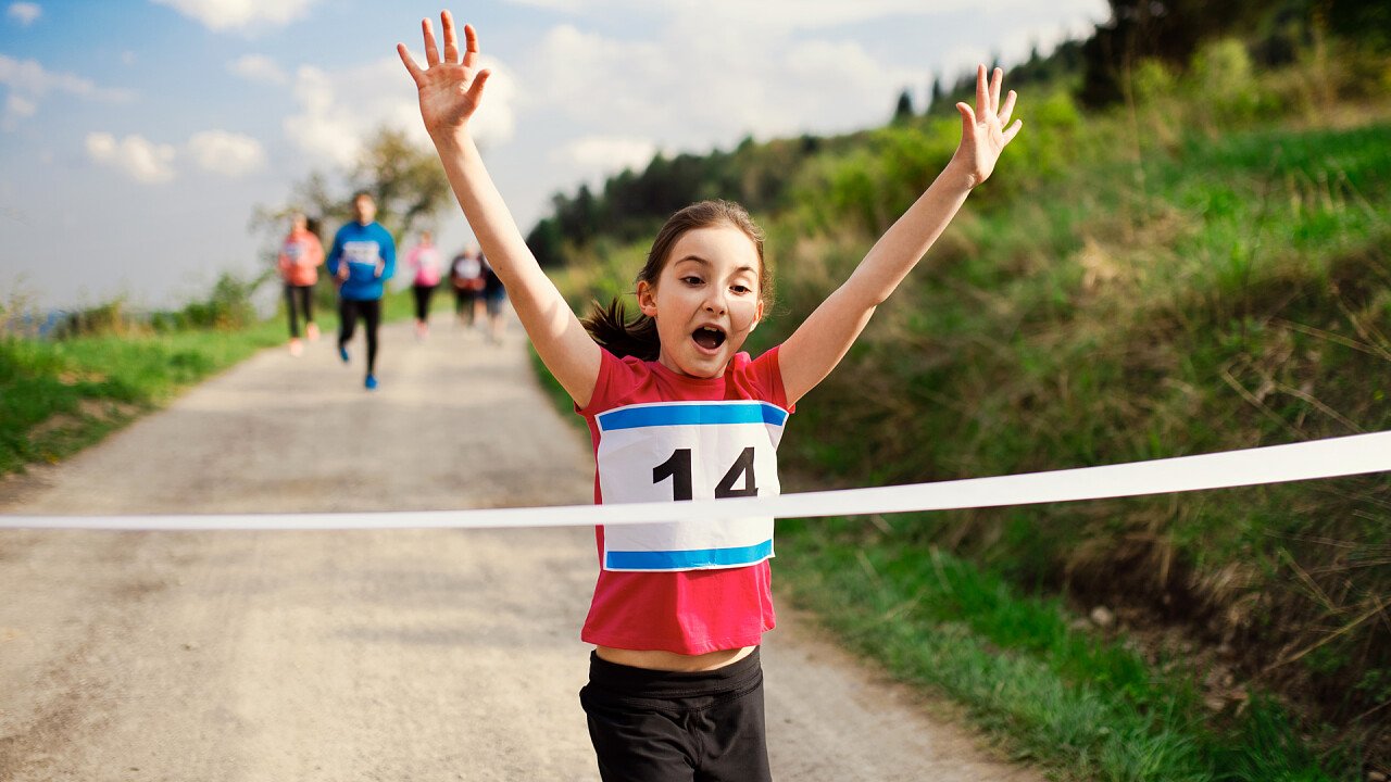 bambina_corsa_mezza_maratona_shutterstock