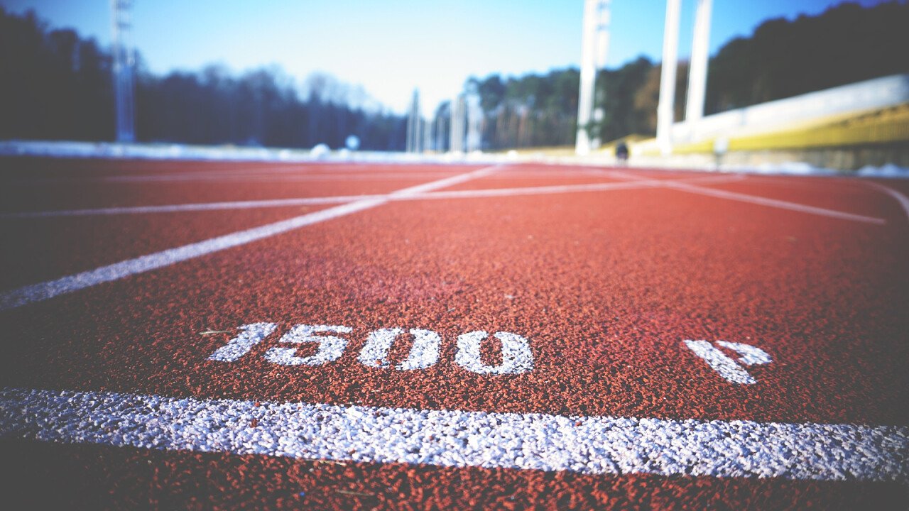 campo_atletica_corsa_StockSnap