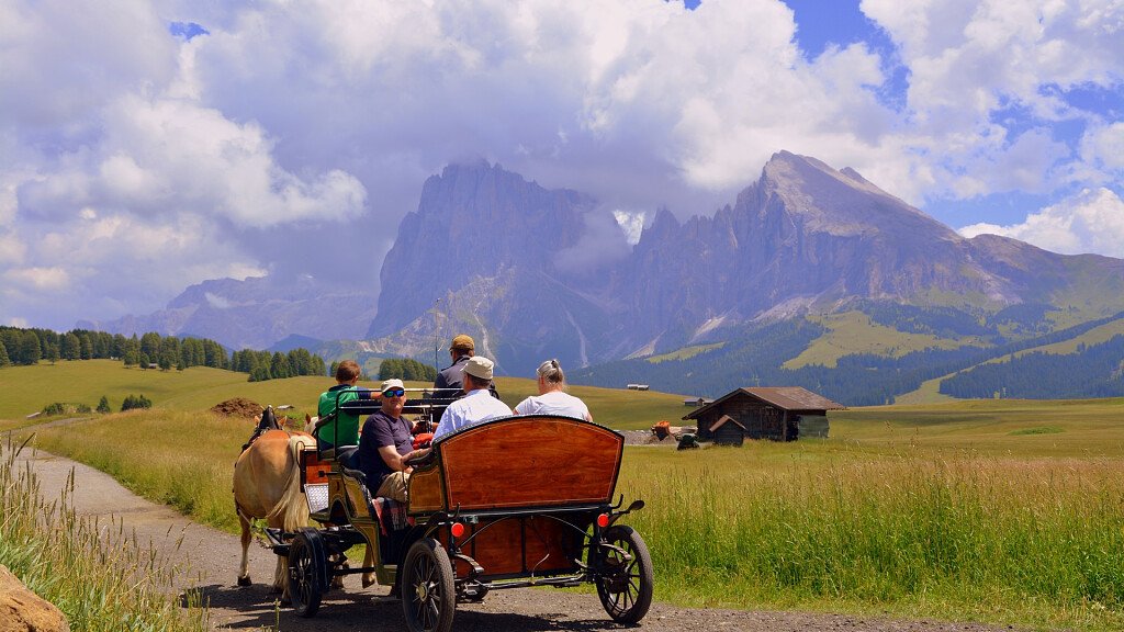 Landscape walks on horseback in the Dolomites