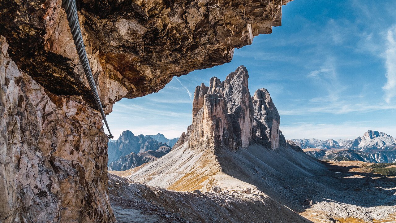 ferrata_alle_tre_cime_shutterstock