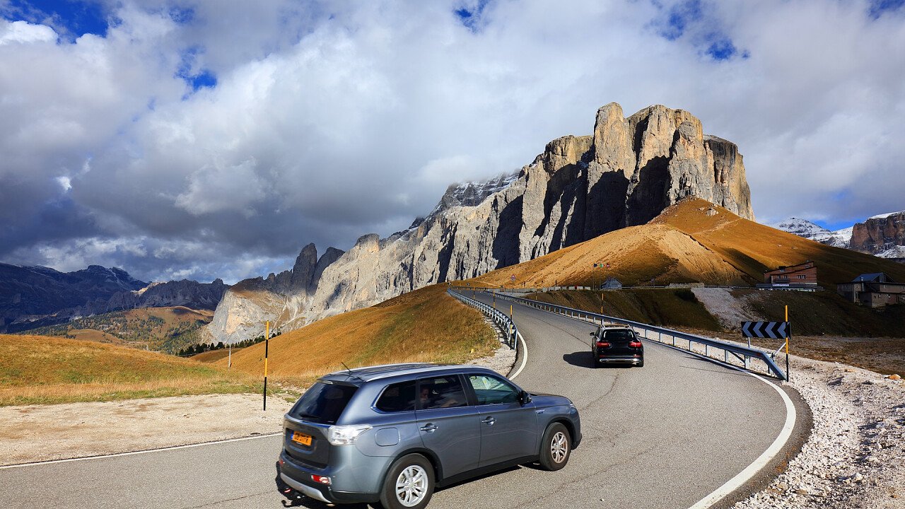 Tour in auto sulle Dolomiti