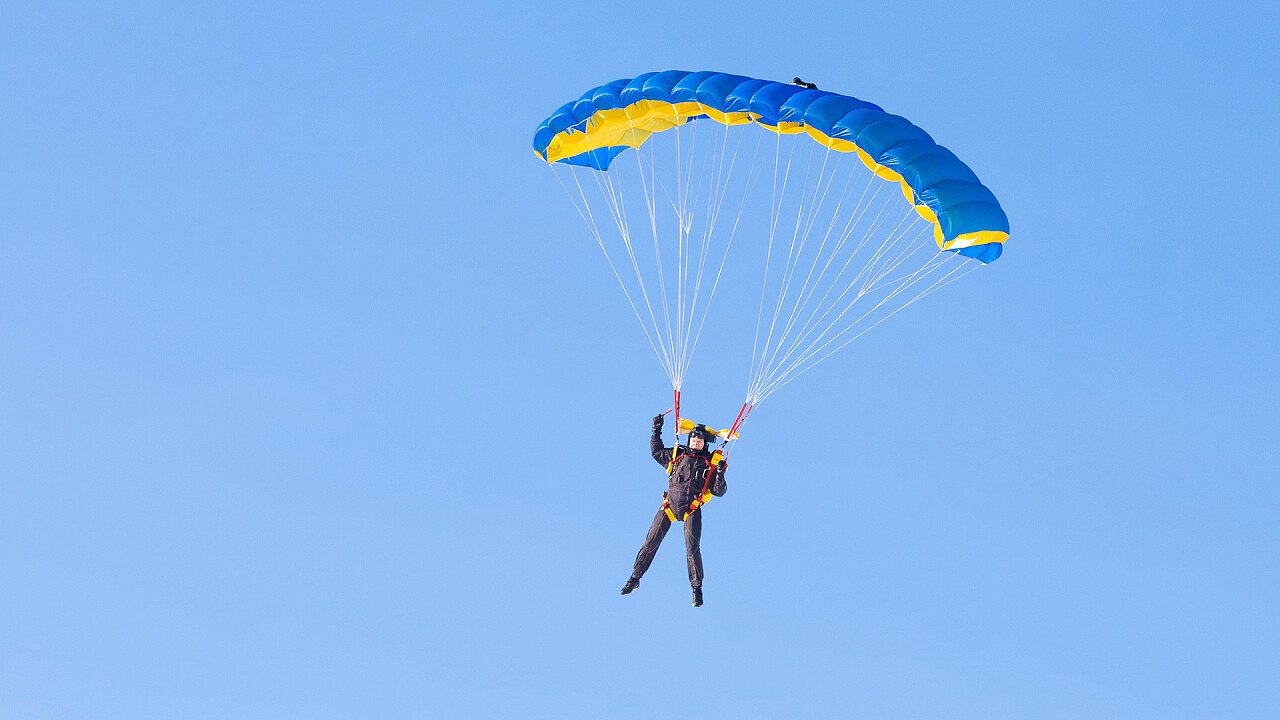 paracadutismo_shutterstock