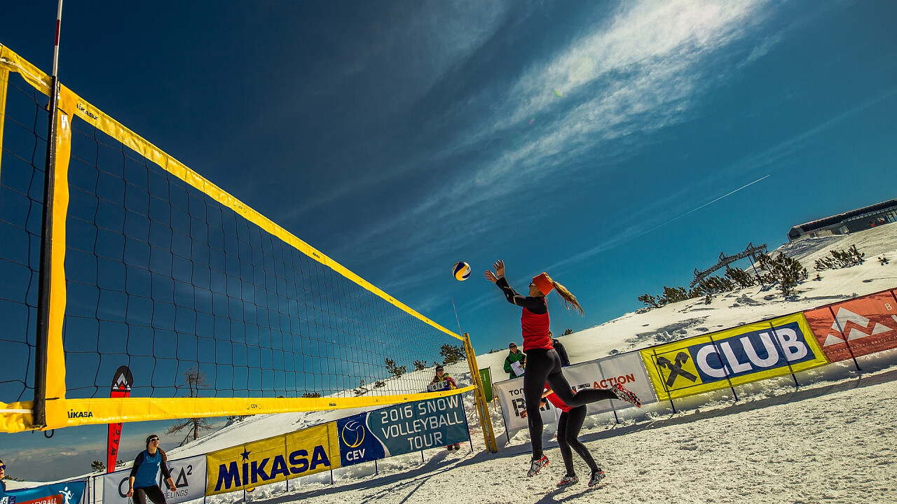 snow_volleyball_torneo_montagna_pixabay_flooy