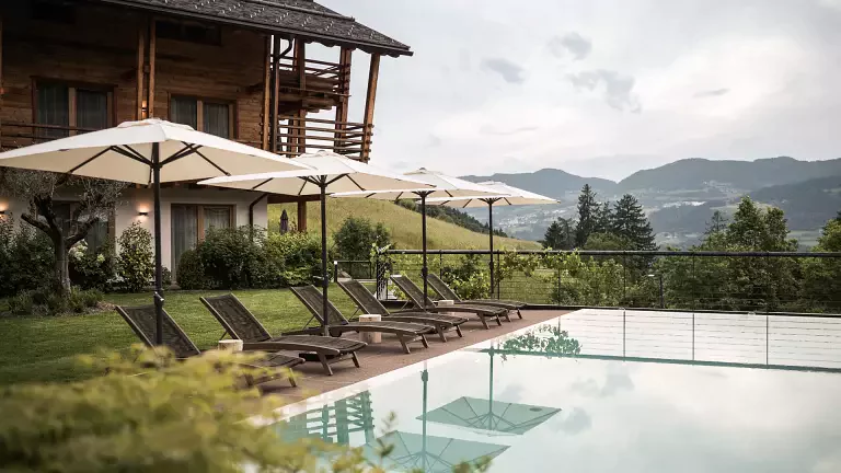 piscina esterna Presulis Hideaway Apartments & Restaurant