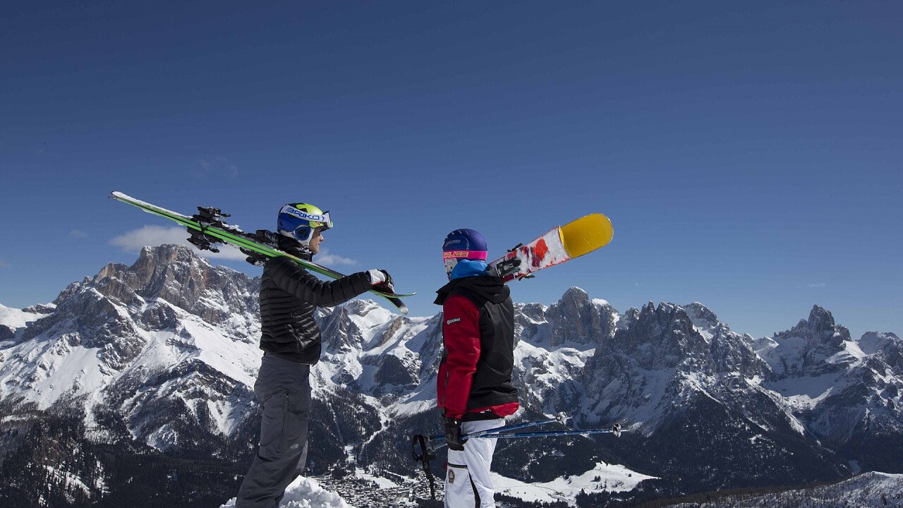 sciatori_apt_san_martino_passo_rolle_primiero_vanoi